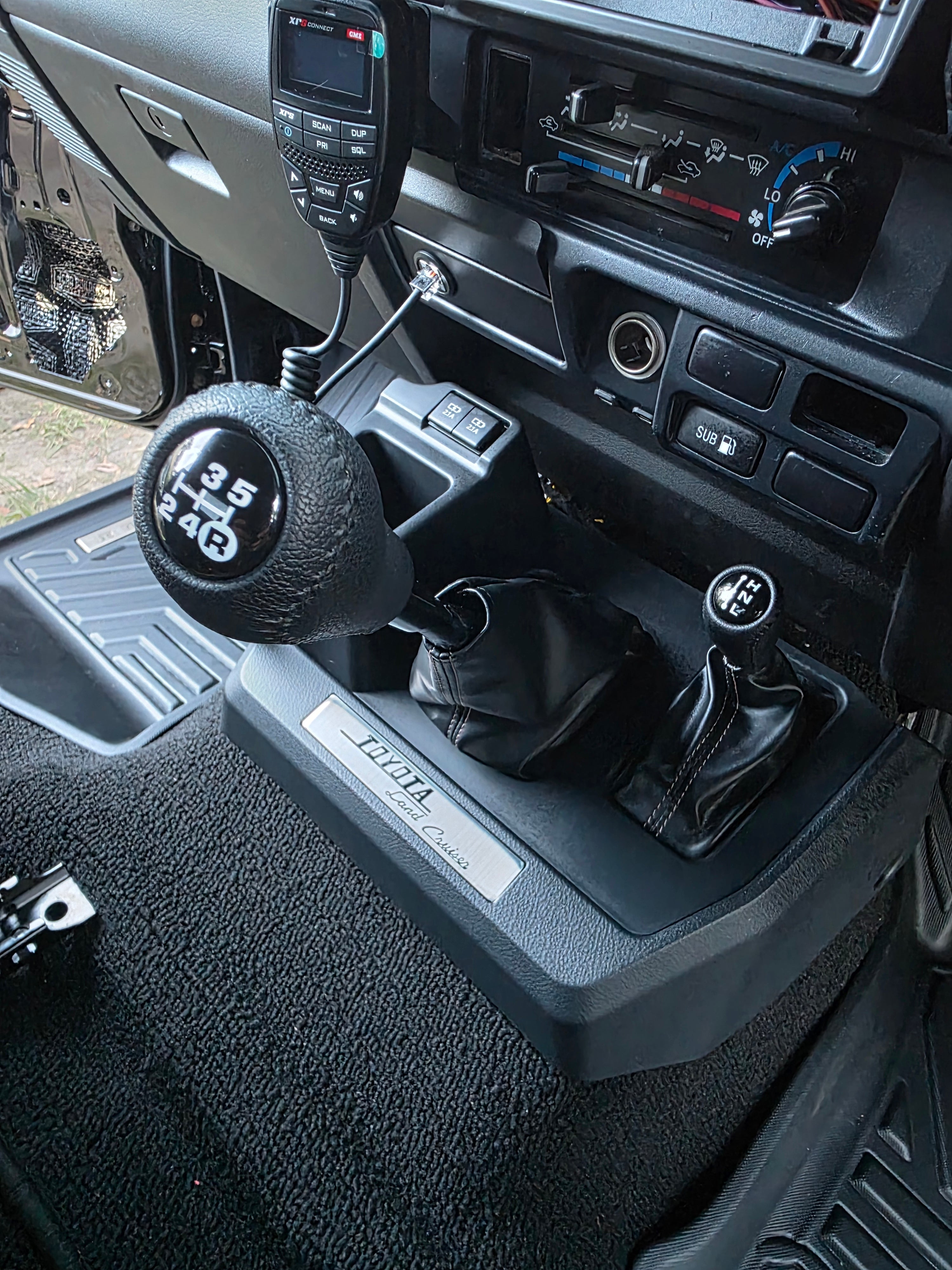 TOYOTA 70TH ANNIVERSARY FRONT CENTRE CONSOLE